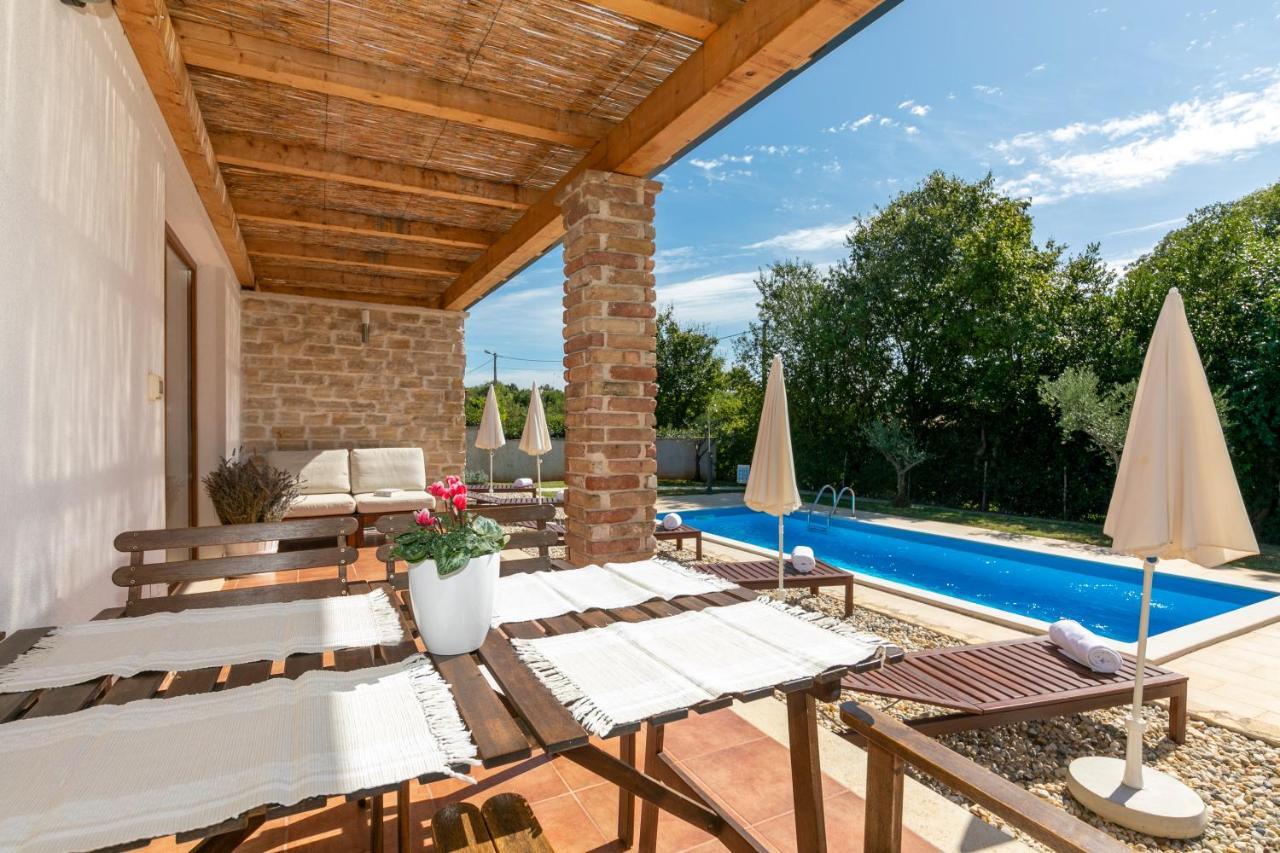 Grebac Villa Kaštelir Eksteriør bilde