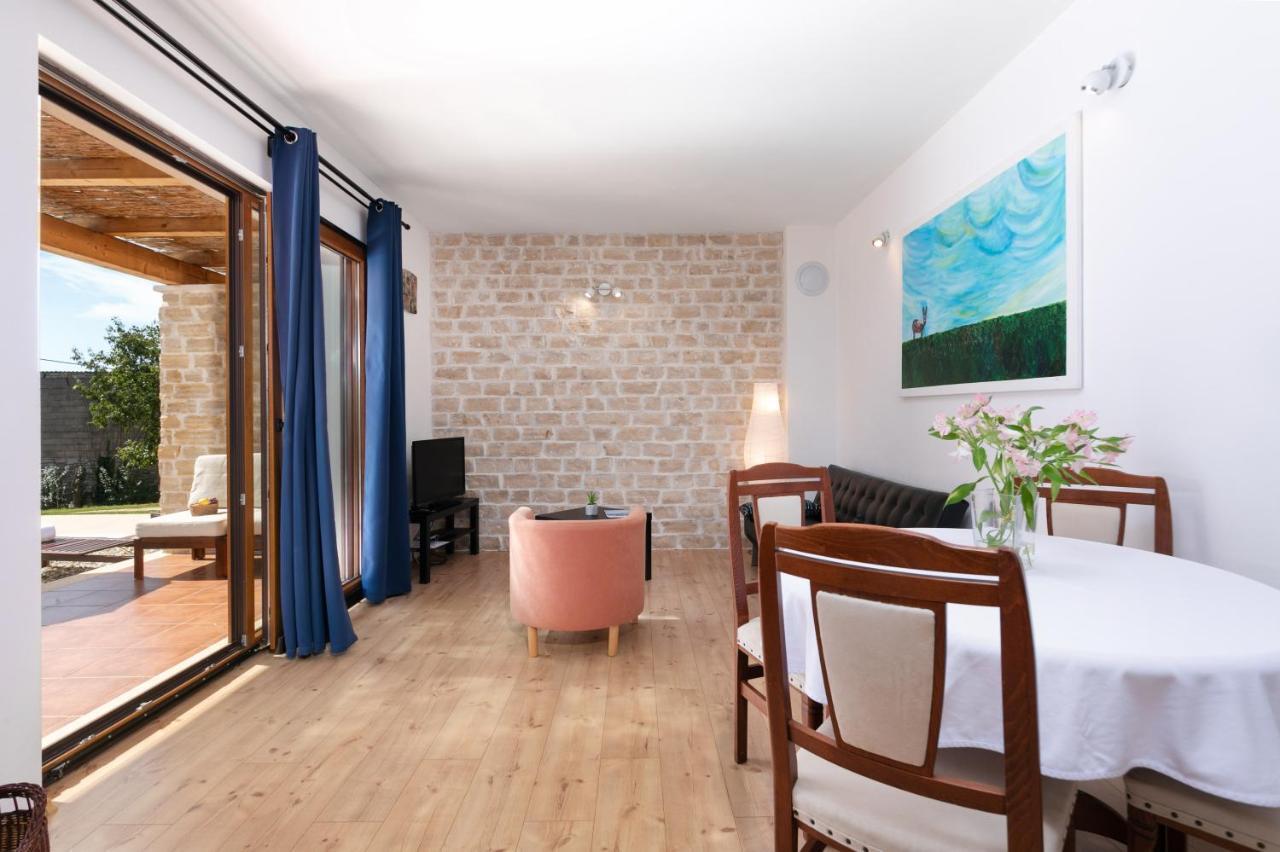 Grebac Villa Kaštelir Eksteriør bilde